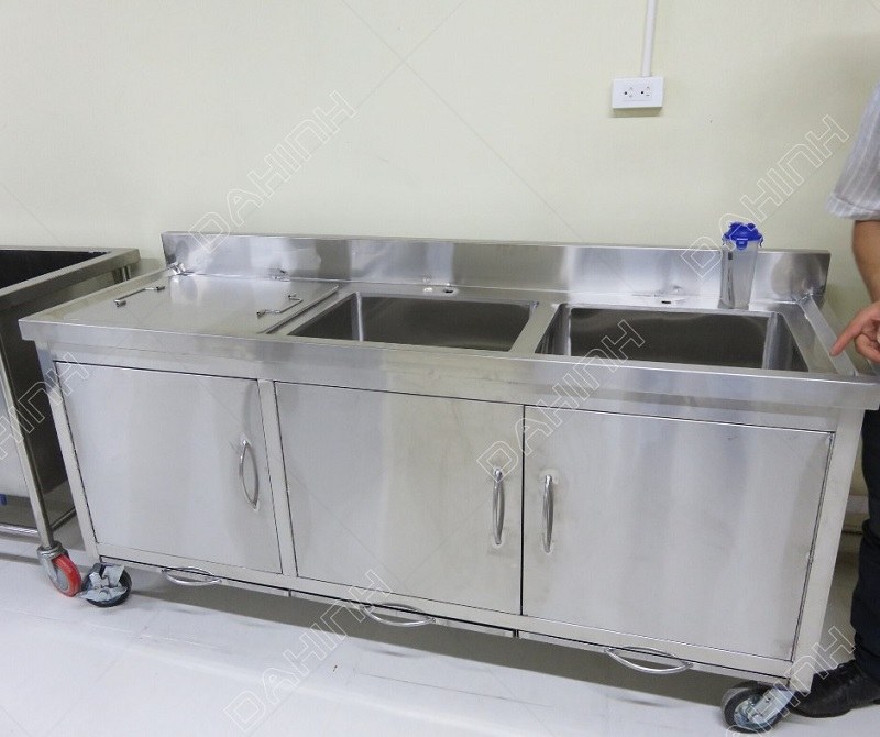 Gia công bàn bếp công nghiệp chất lượng cao tại Hà Nội
