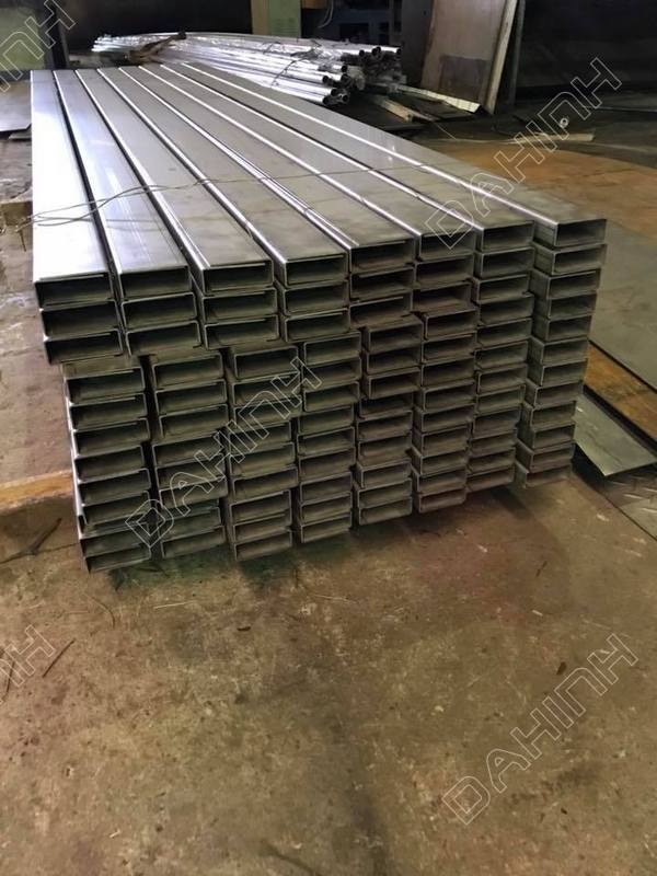 Máng cáp điện là sản phẩm không thể thiếu khi thi công hệ thống điện