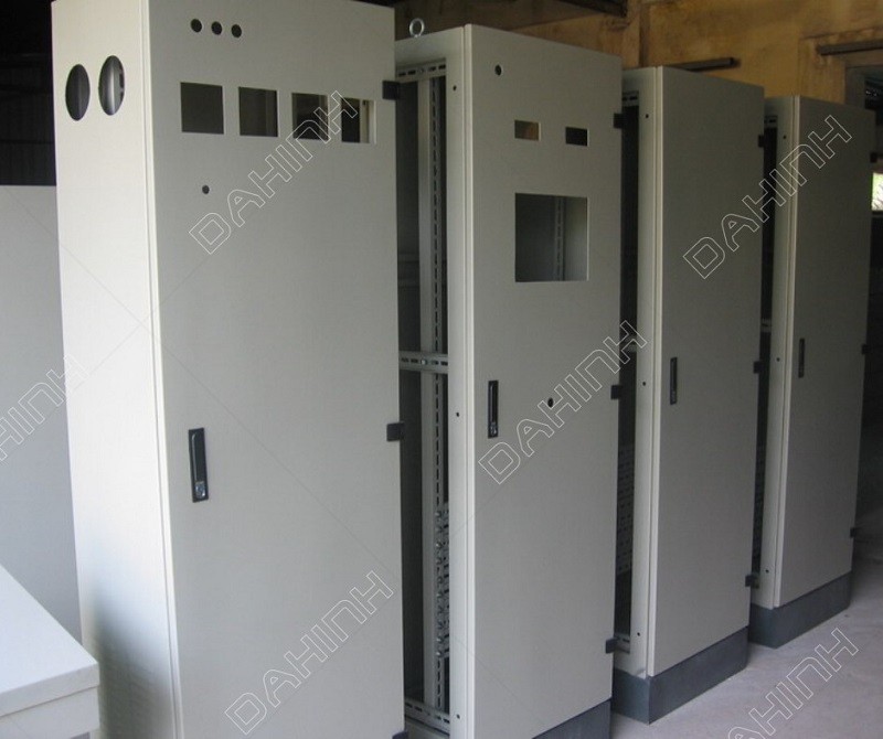 Gia công tủ điện inox theo yêu cầu, đảm bảo độ bền cao