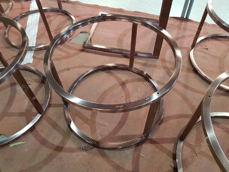 Mẫu bàn trà inox mạ pvd tại hà nội