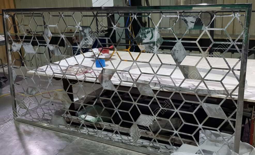 Cắt laser hoa văn Vách ngăn CNC tại Hà Nội