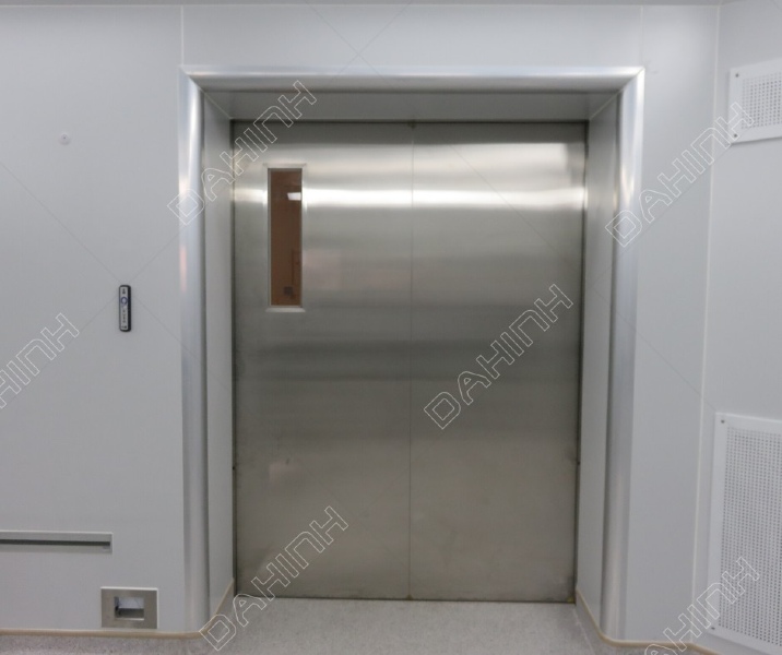 gia công cửa cổng cabin thang máy inox