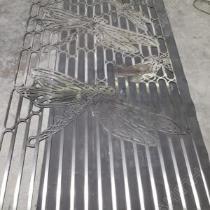 Cắt laser CNC vách ngăn họa tiết chuồn chuồn
