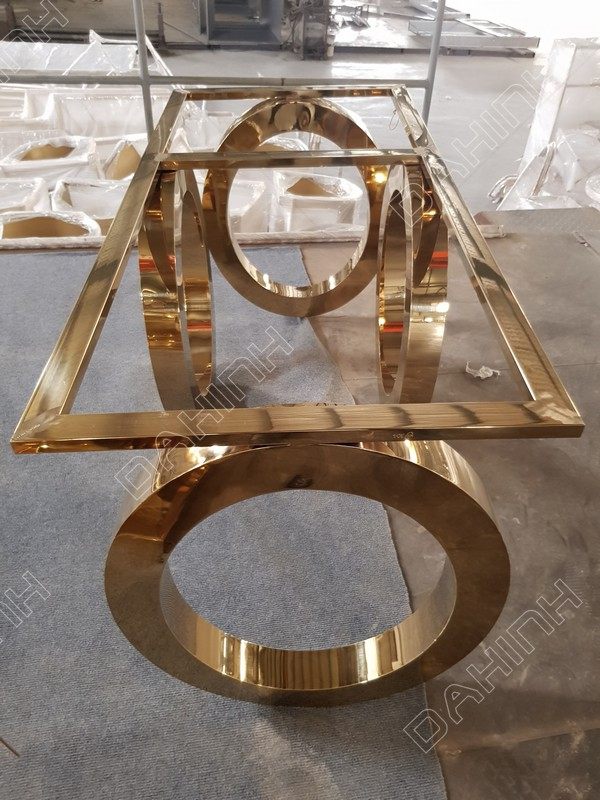 Gia công bàn ăn inox mạ pvd tại đa hình