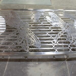 Vách ngăn cnc họa tiết chuồn chuồn