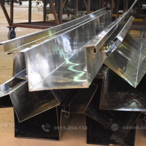 Gia công máng xối inox