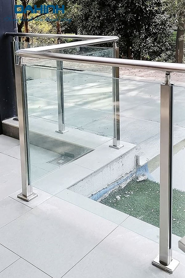 lan can inox đẹp