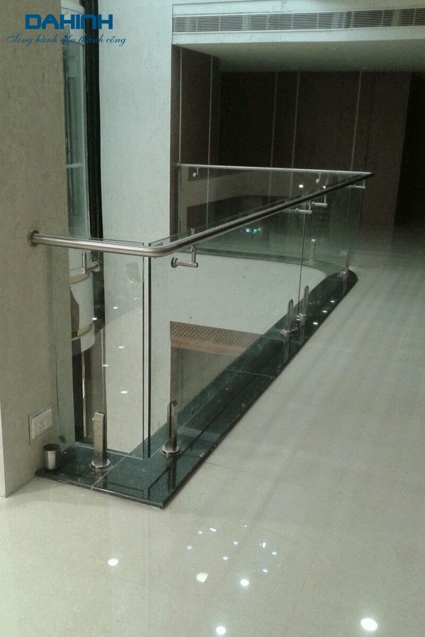lan can inox đẹp