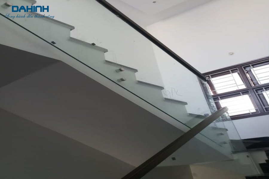 lan can inox đẹp
